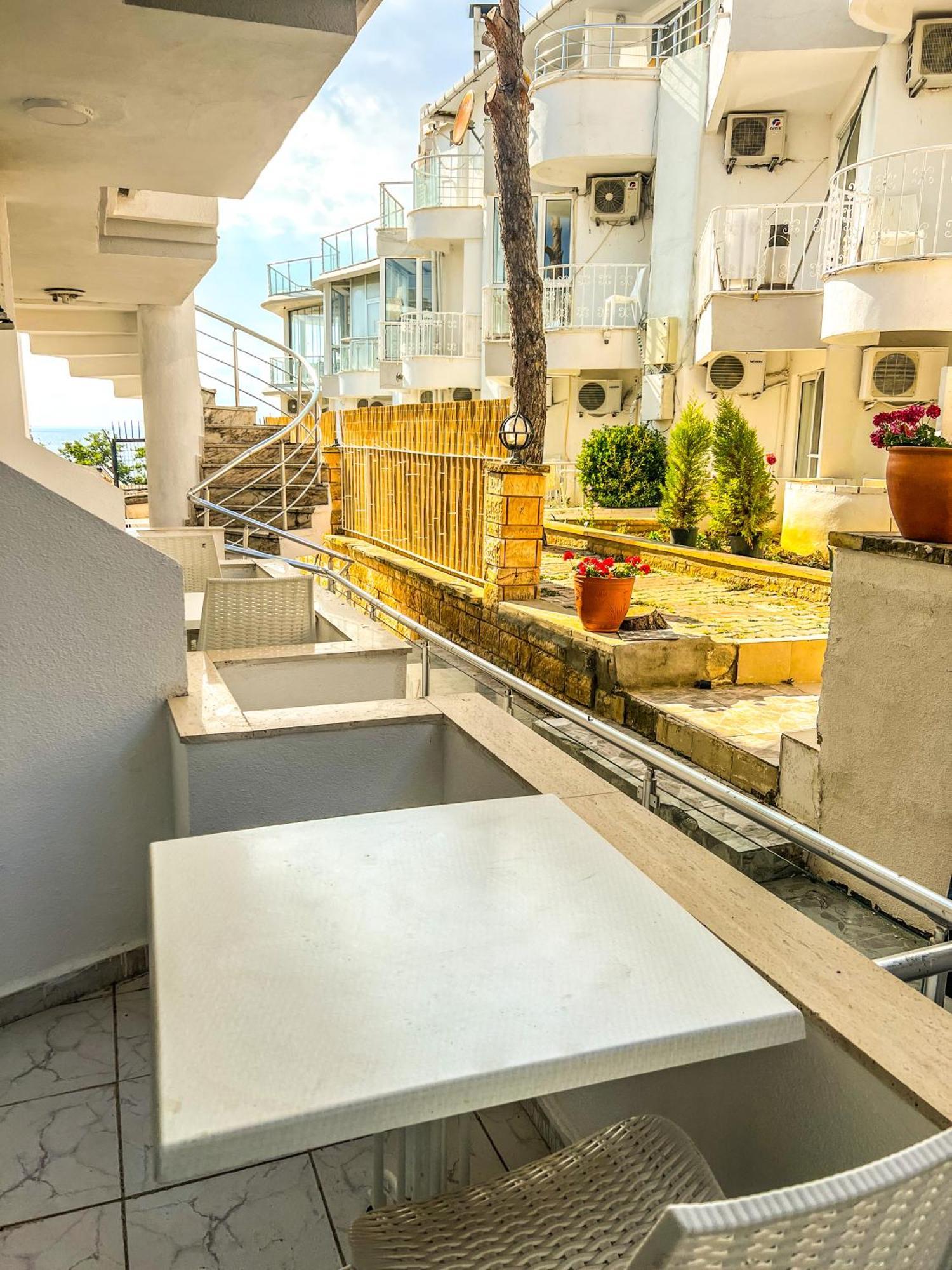 Mercan Otel تْشاناكالي المظهر الخارجي الصورة